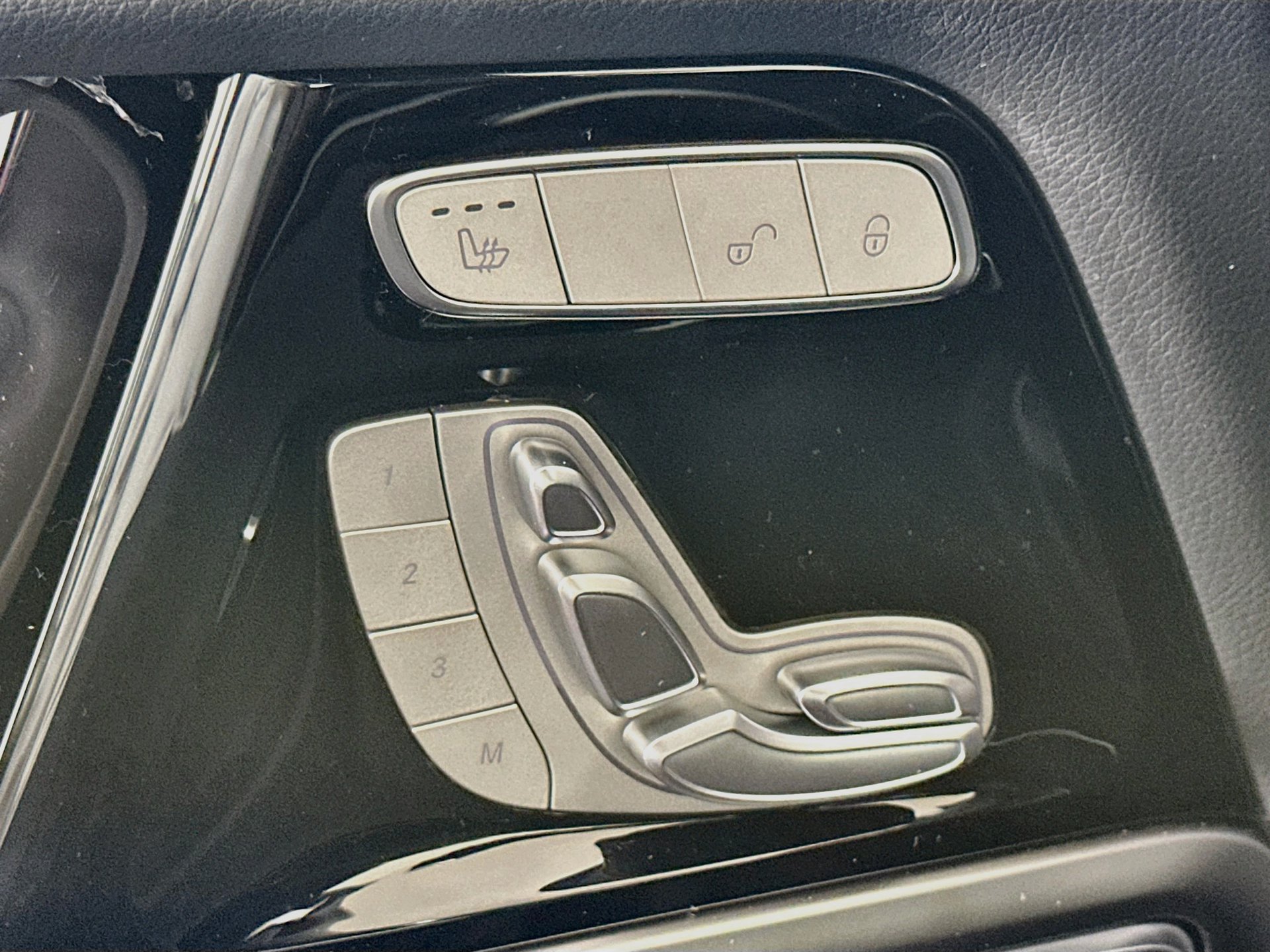 New 2027 Mercedes-Benz G 580 e image 22