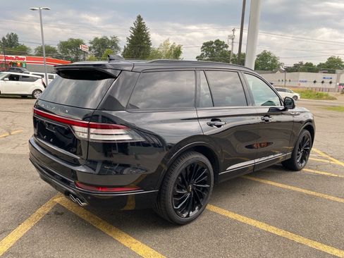 Used 2025 Lincoln Aviator Reserve w/ Jet Appearance Package AWD/4WD image 6