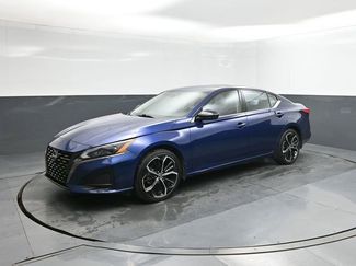 Used 2024 Nissan Altima 2.5 SR w/ SR Premium Package video 1