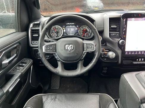 Used 2025 RAM 1500 Laramie image 15