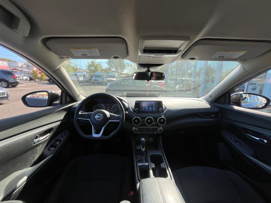 Used 2022 Nissan Sentra S w/ Trunk Package FWD image 14