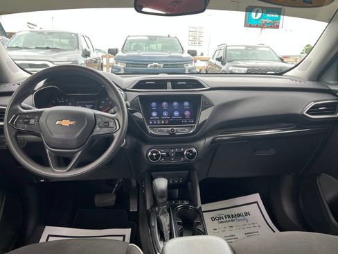 Used 2023 Chevrolet TrailBlazer LT w/ Convenience Package FWD image 15