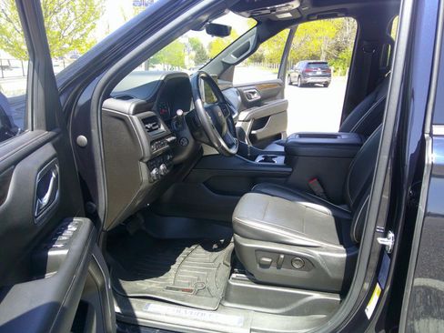 Used 2021 Chevrolet Suburban Premier w/ Premium Package AWD/4WD image 68