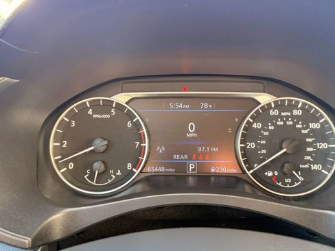 Used 2024 Nissan Altima 2.5 SV FWD image 21