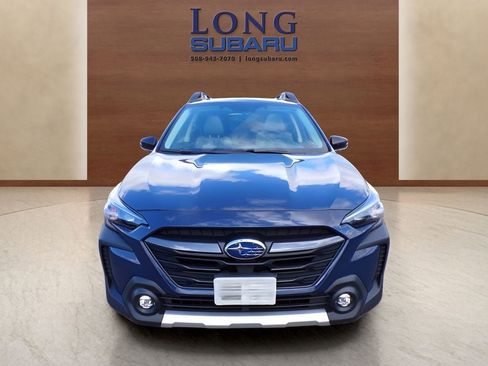 Certified 2025 Subaru Outback Limited AWD/4WD image 5