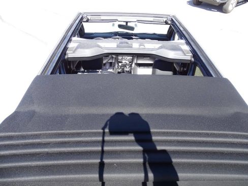 Used 2021 Jeep Wrangler Unlimited Sahara AWD/4WD image 13