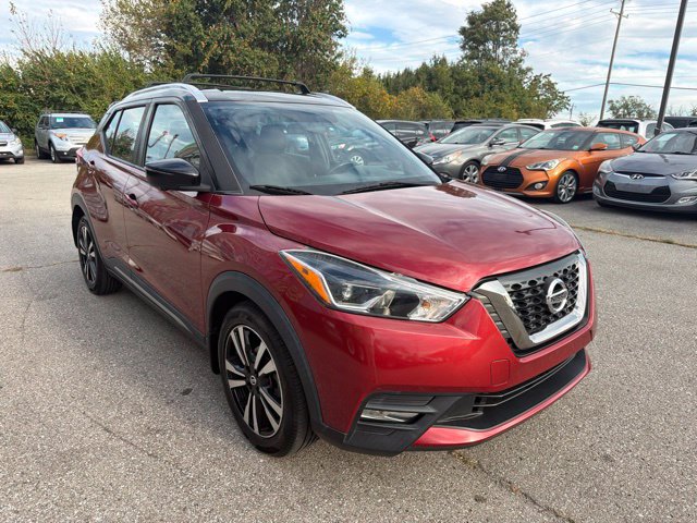 Used 2018 Nissan Kicks SR w/ Exterior Package FWD image 1
