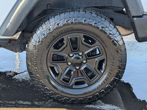 Used 2018 Jeep Wrangler Sport w/ Quick Order Package 24W image 14