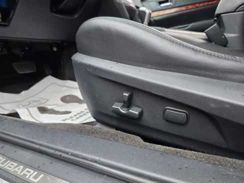 Used 2012 Subaru Outback 3.6R Limited image 28