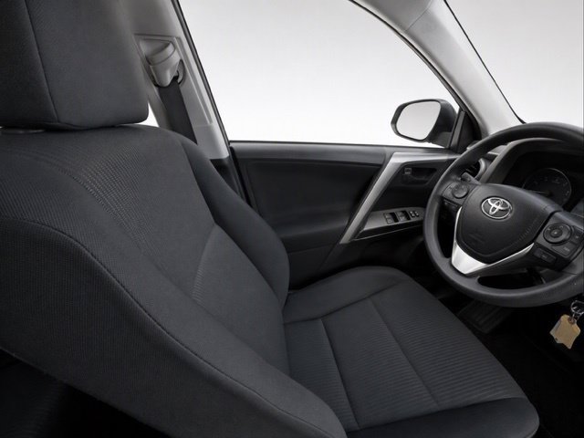 Used 2017 Toyota RAV4 LE w/ All Weather Liner Package AWD/4WD image 17