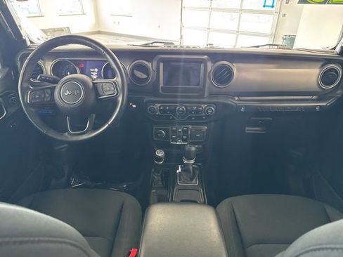 Used 2023 Jeep Wrangler Unlimited w/ Cold Weather Group image 30