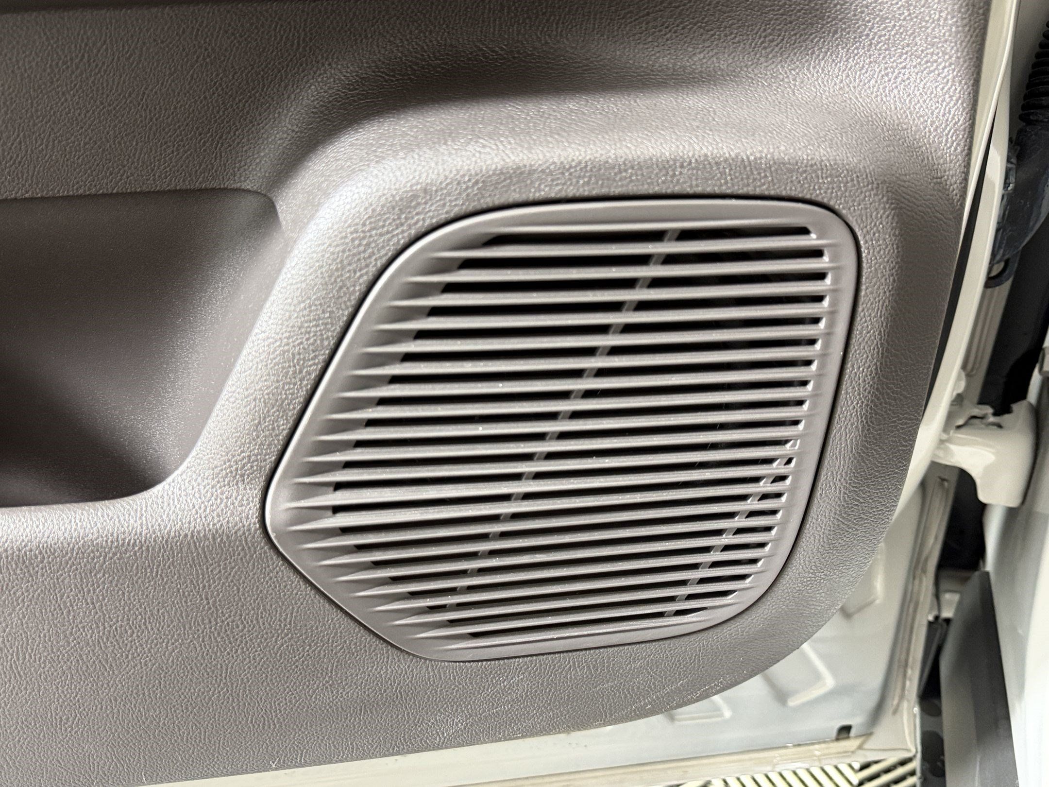 Used 2022 Lincoln Corsair FWD w/ Equipment Group 101A image 27
