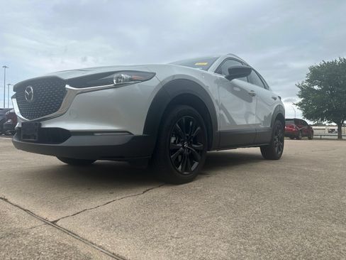 Used 2025 MAZDA CX-30 AWD 2.5 S w/ Select Sport Pkg image 2