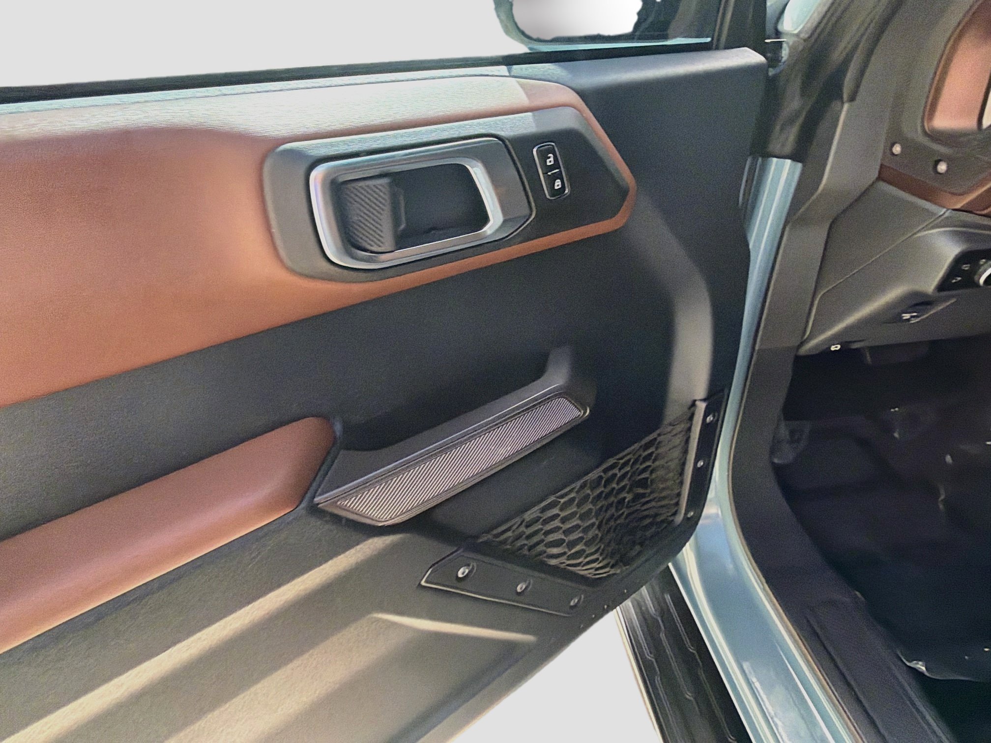 Used 2023 Ford Bronco Outer Banks w/ Sasquatch Package AWD/4WD image 16