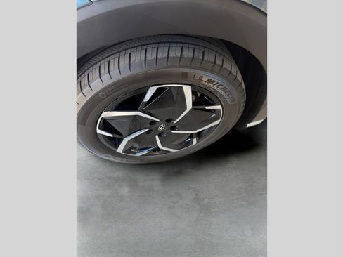 Used 2024 Hyundai Ioniq 5 SE RWD image 14