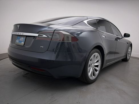 Used 2017 Tesla Model S 75 image 10