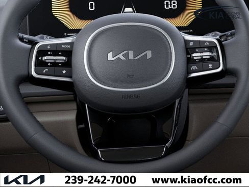 New 2026 Kia Carnival EX image 22