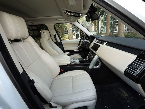 Used 2016 Land Rover Range Rover Supercharged image 27