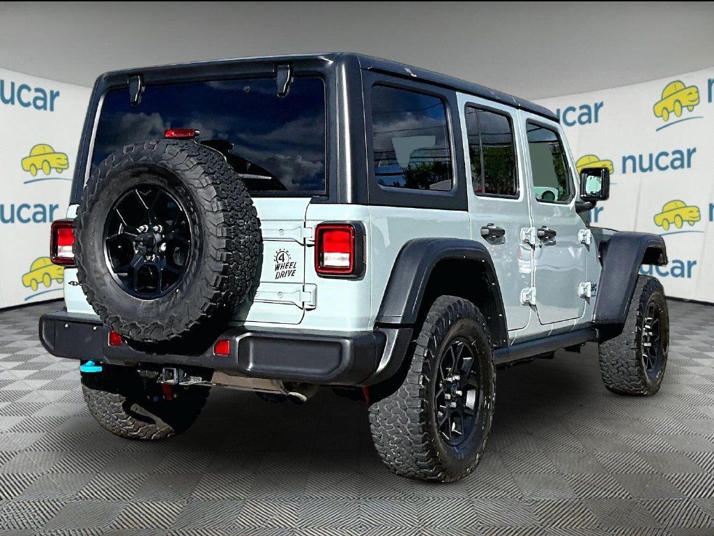 Used 2024 Jeep Wrangler Unlimited AWD/4WD image 6