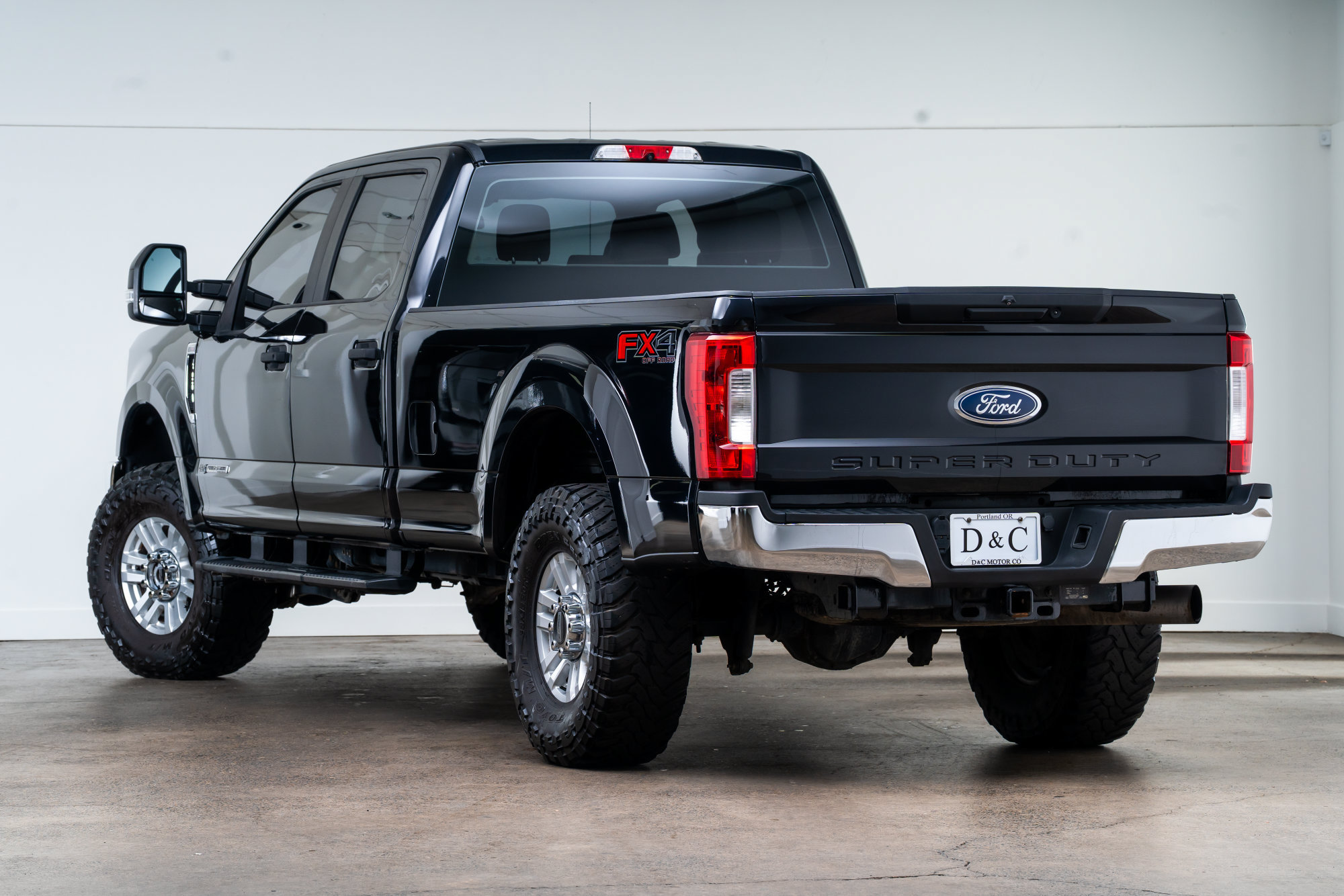 Used 2019 Ford F250 XL w/ STX Appearance Package AWD/4WD image 5