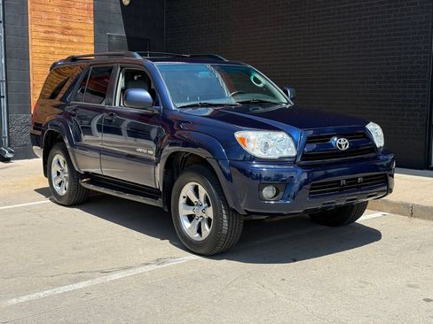 Used 2007 Toyota 4Runner Limited AWD/4WD image 9