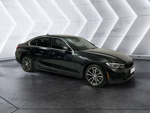 Used 2020 BMW 330i Sedan w/ Premium Package image 1