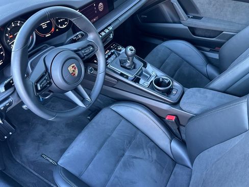 Certified 2024 Porsche 911 Carrera GTS RWD image 4