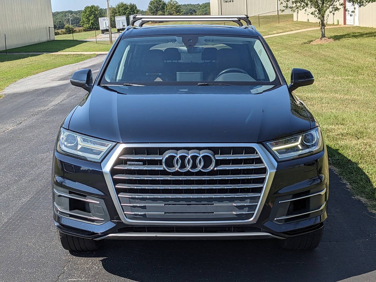 Used 2017 Audi Q7 3.0T Premium Plus AWD/4WD image 2