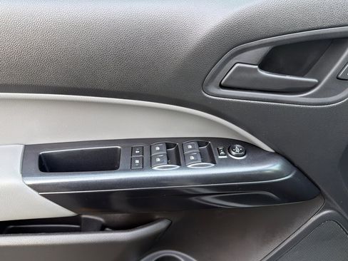 Used 2022 Chevrolet Colorado W/T w/ WT Convenience Package image 10