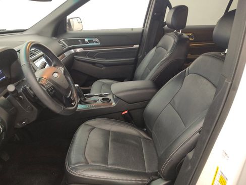 Used 2017 Ford Explorer Limited FWD image 17