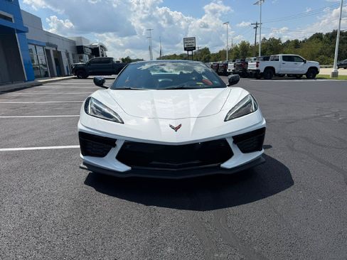 Used 2025 Chevrolet Corvette Stingray Premium Conv w/ Z51 Performance Package RWD image 9