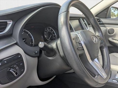 Used 2024 INFINITI QX50 Luxe image 9
