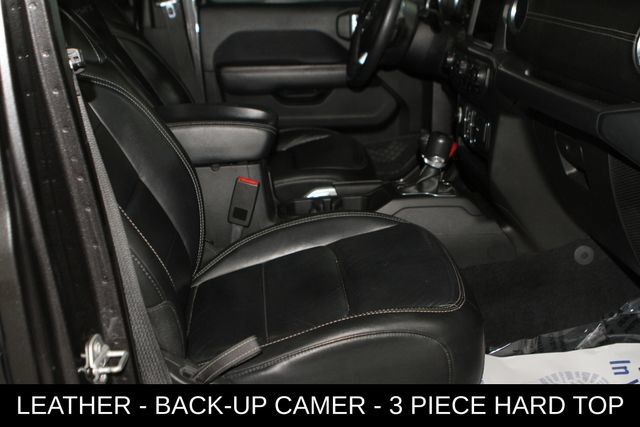 Used 2018 Jeep Wrangler Unlimited Sahara AWD/4WD image 22