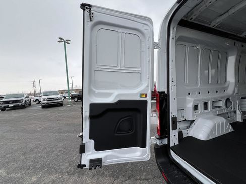 New 2026 Ford Transit 250 148 Medium Roof RWD image 40