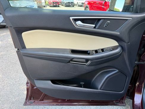 Used 2019 Ford Edge SEL w/ Equipment Group 201A AWD/4WD image 22