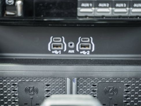 New 2026 RAM 3500 Laramie AWD/4WD image 30