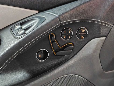 Used 2004 Mercedes-Benz SL 55 AMG image 20