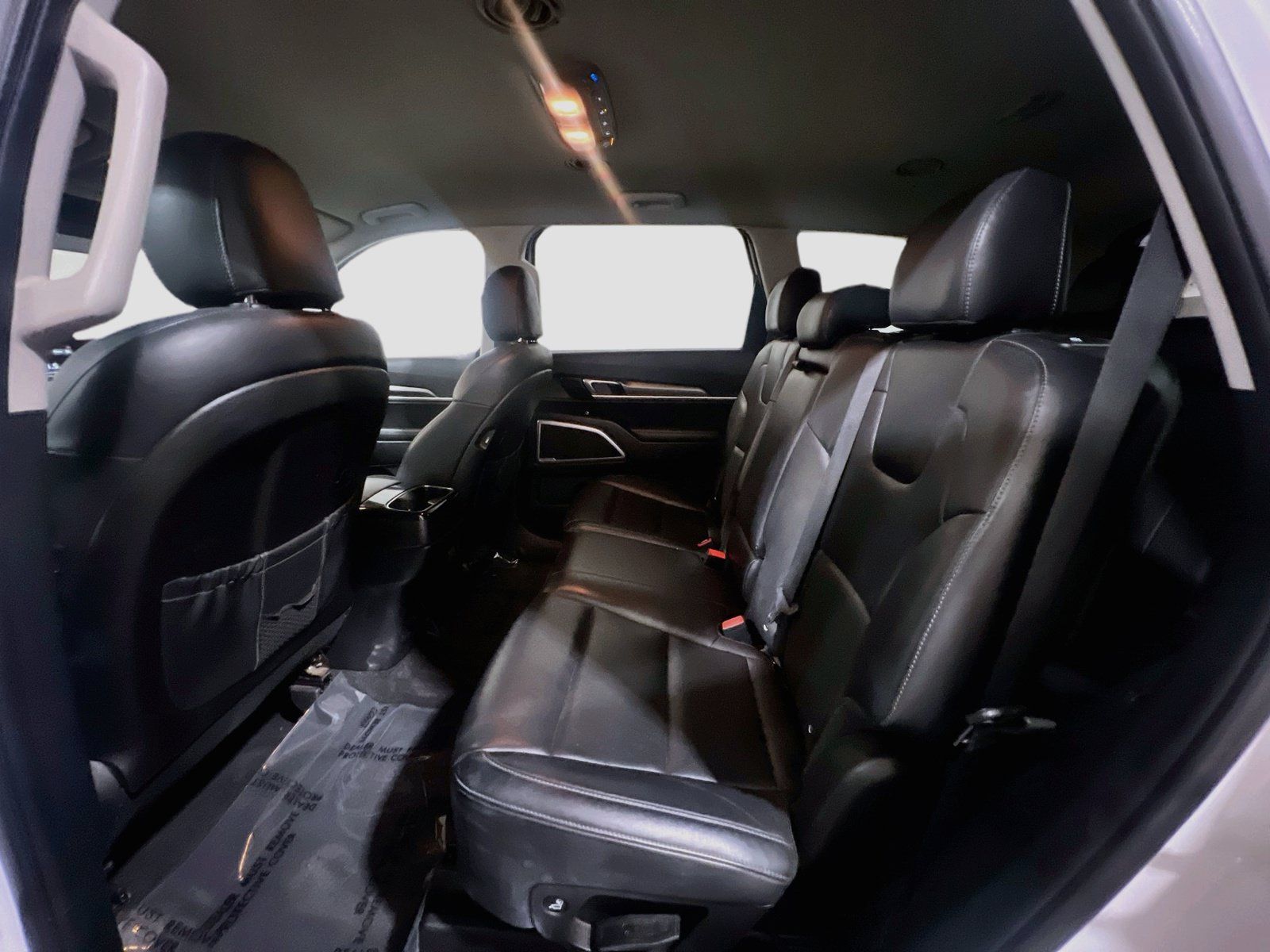 Used 2021 Kia Telluride LX FWD image 17