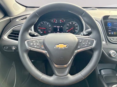 Certified 2025 Chevrolet Malibu RS w/ LPO, Floor Liner Package image 10