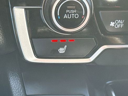 Used 2021 Honda CR-V Touring image 31