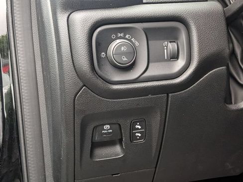 Certified 2023 RAM 1500 Big Horn AWD/4WD image 30