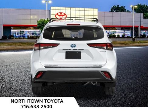 New 2026 Toyota Highlander Limited image 6