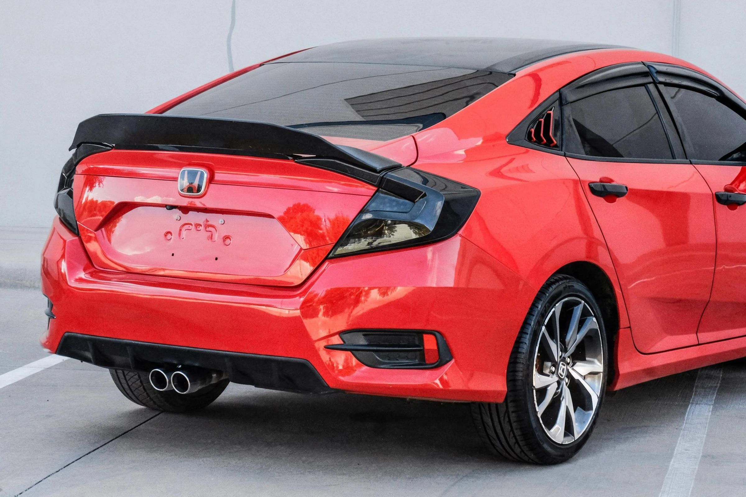 Used 2019 Honda Civic Sport image 12