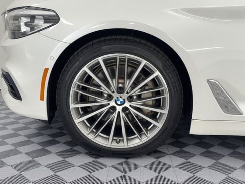 Used 2017 BMW 530i RWD image 13