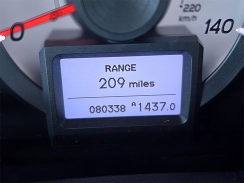 Used 2015 Honda Pilot Touring image 33