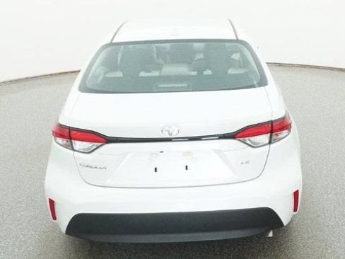 New 2026 Toyota Corolla LE FWD image 6