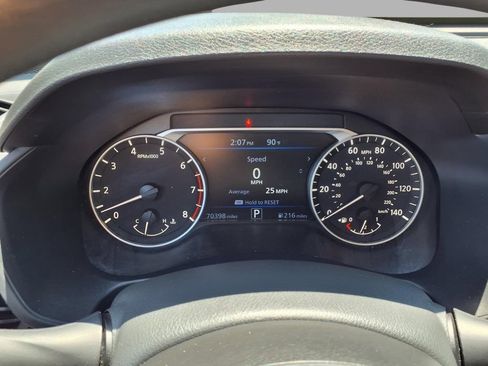 Used 2024 Nissan Altima 2.5 SV FWD image 16