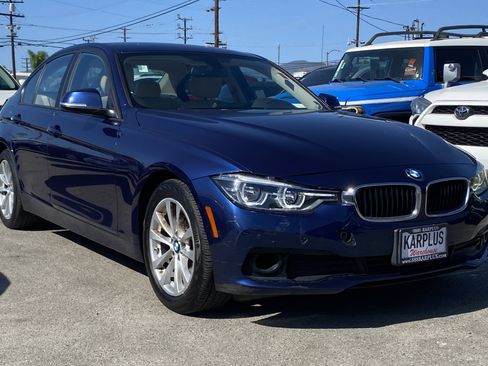 Used 2018 BMW 320i xDrive Sedan image 6