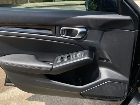 Used 2024 Honda Civic Touring image 11