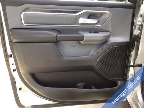 Used 2022 RAM 1500 Big Horn AWD/4WD image 32